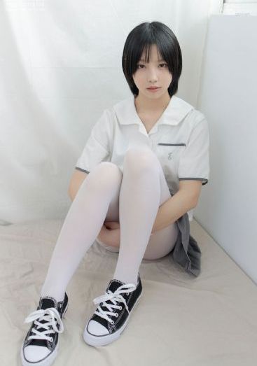 醉酒的女大学生电影