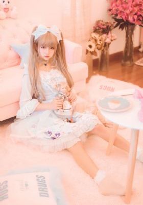 撕开她的乳罩慢慢揉视频